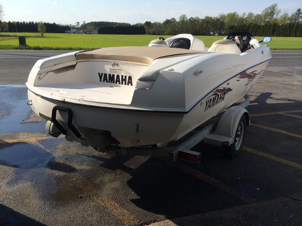 1999 Yamaha Sport Boat LS 2000