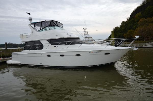 2000 CARVER YACHTS 450 Voyager