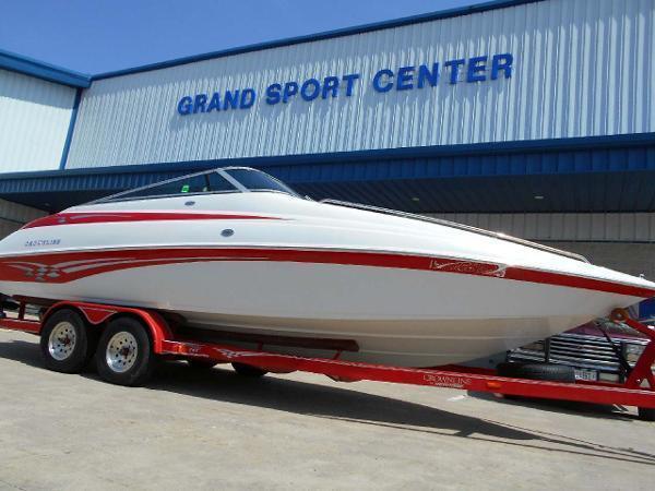 2000 Crownline 248 CCR Cuddy in Lake