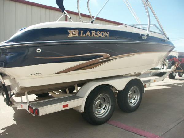 2000 Larson 226 LXI