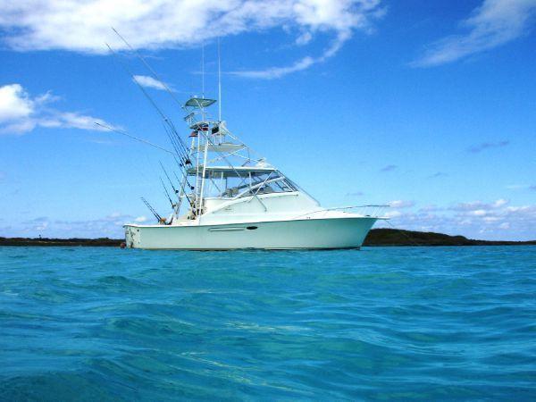 2000 Ocean Yachts 40 Express Sportfish with tower