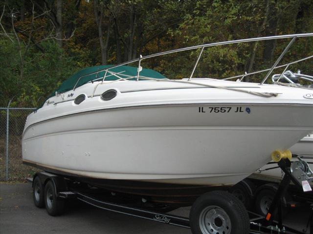 2000 Sea Ray Express Cruiser 260 Sundancer  Michigan City