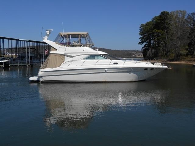 2000 Sea Ray Sport Yacht 400 Sedan Bridge