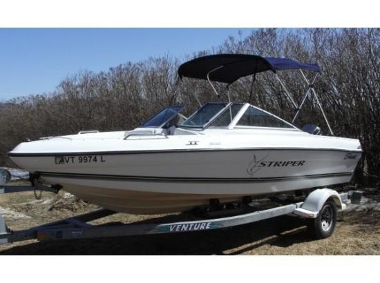 2000 Seaswirl Striper 1850 Dual Console