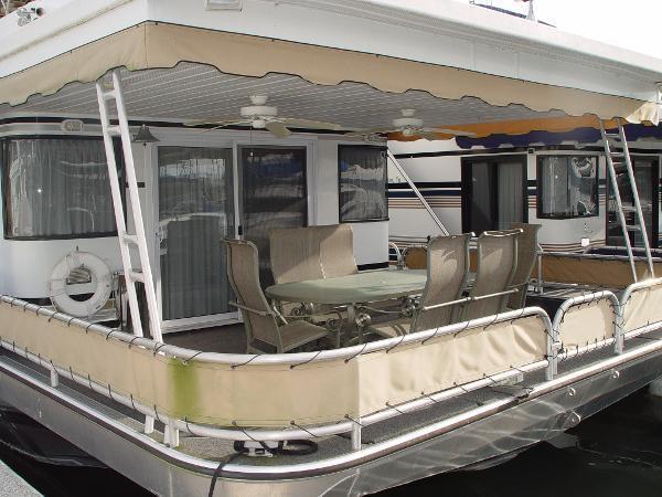 2000 Sumerset 18 x 100 House Boat