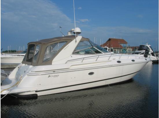 2001 Cruisers 4270 Express