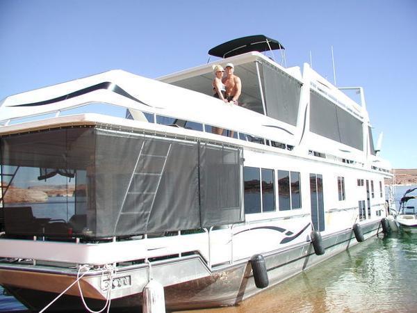 2001 Fantasy Houseboat