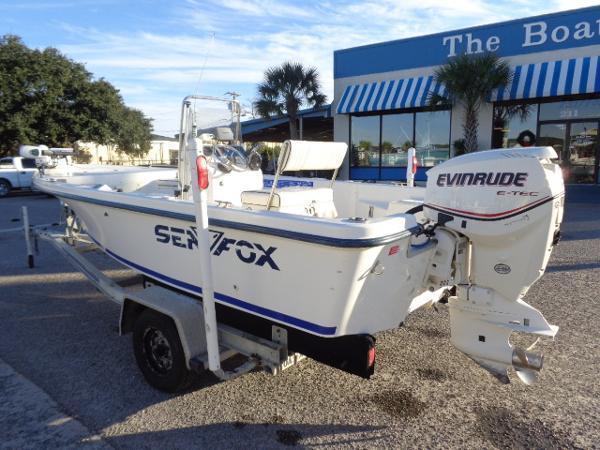 2001 Sea Fox 182 Bay Fisher