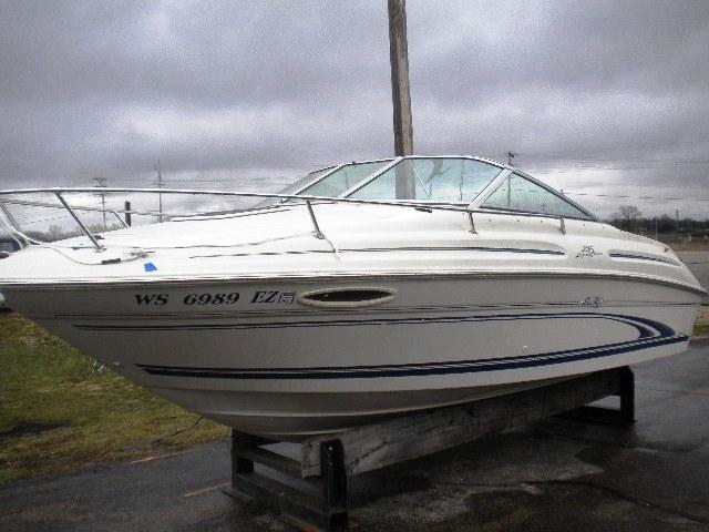 2001 Sea Ray 215EC