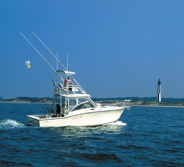 2002 Albemarle 305 Express Fisherman