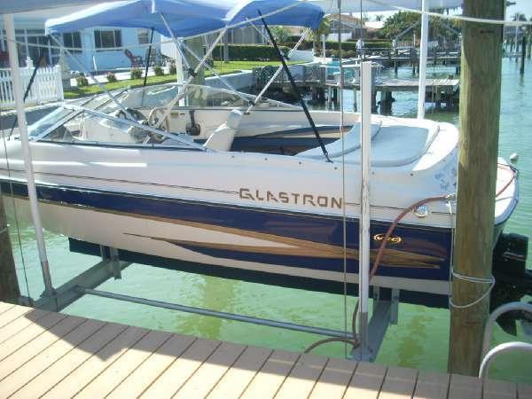 2002 Glastron GX 205 BR