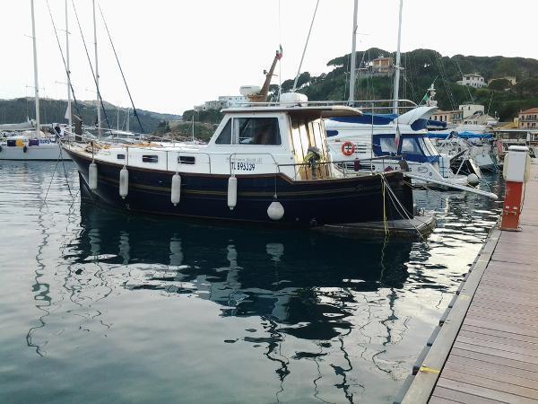 2002 Menorquin Yacht 120