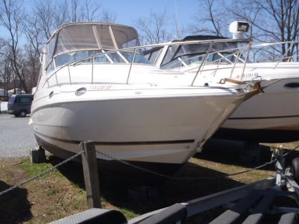 2003 Cruisers Yachts 2870 Express