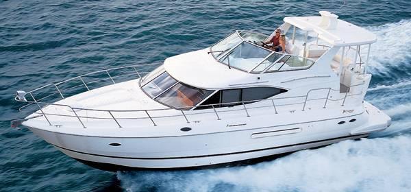 2003 Cruisers Yachts 4450