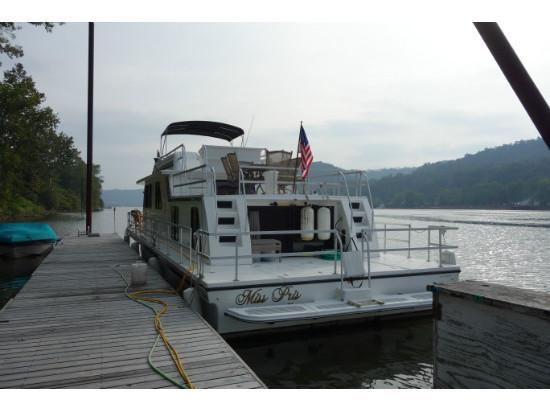 2003 Gibson 5000 Cabin Yacht