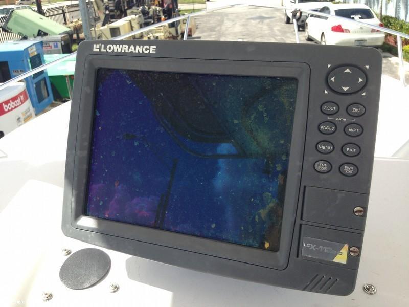 2003 Pro-Line 22 Center Console