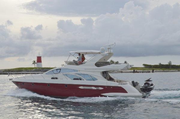 2004 Azimut (3 Staterooms) C12 25hours SMOH