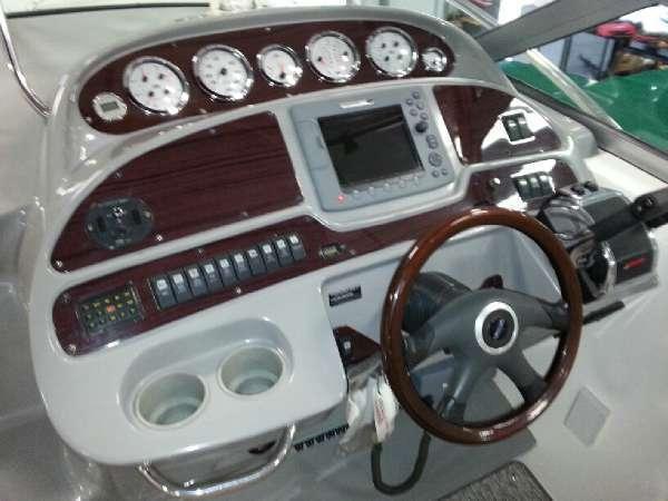 2004 Chaparral 330 Signature Cruiser
