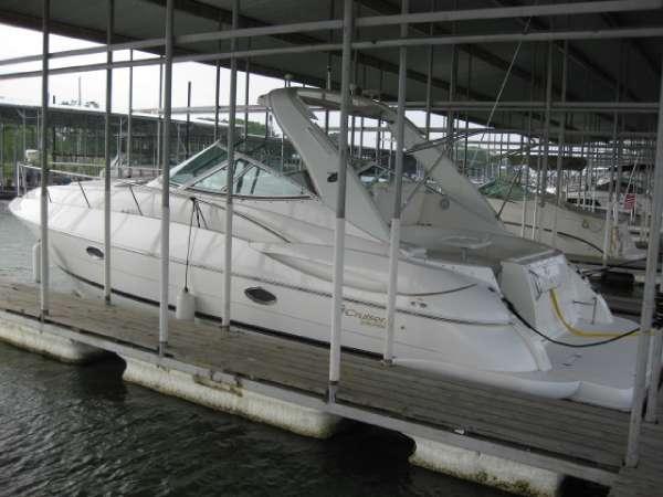 2004 Cruisers Yachts 340 Express