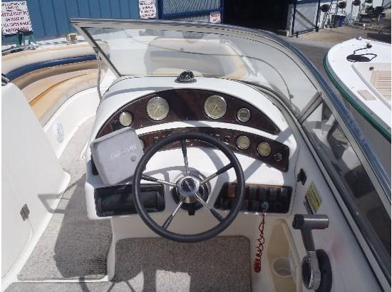 2004 Hurricane SunDeck 237