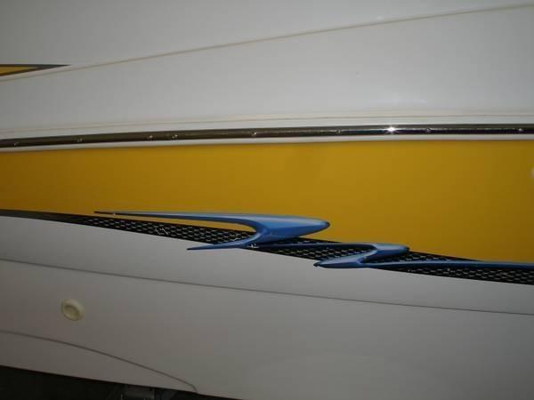2004 Maxum 2400 Sport Deck