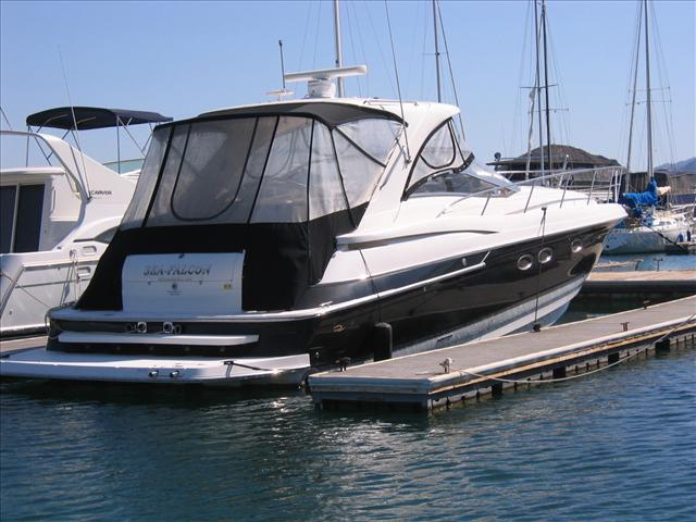 2004 Regal SPORT YACHTS COMMODORE 4260