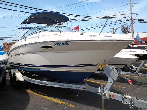 2004 Sea Ray 215 Weekender with trailer