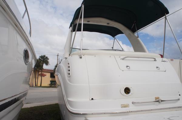 2004 Sea Ray 260 Sundancer w/Gen and AC