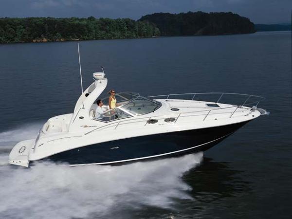 2004 Sea Ray 320 Sundaer