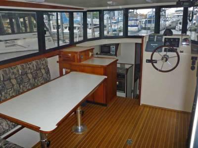 2005 Camano 31 Trawler