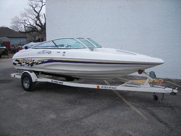 2005 Caravelle Interceptor 192 Bow Rider