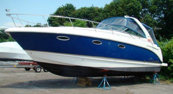 2005 Chaparral 330 SIGNATURE w/ Bow Thruster