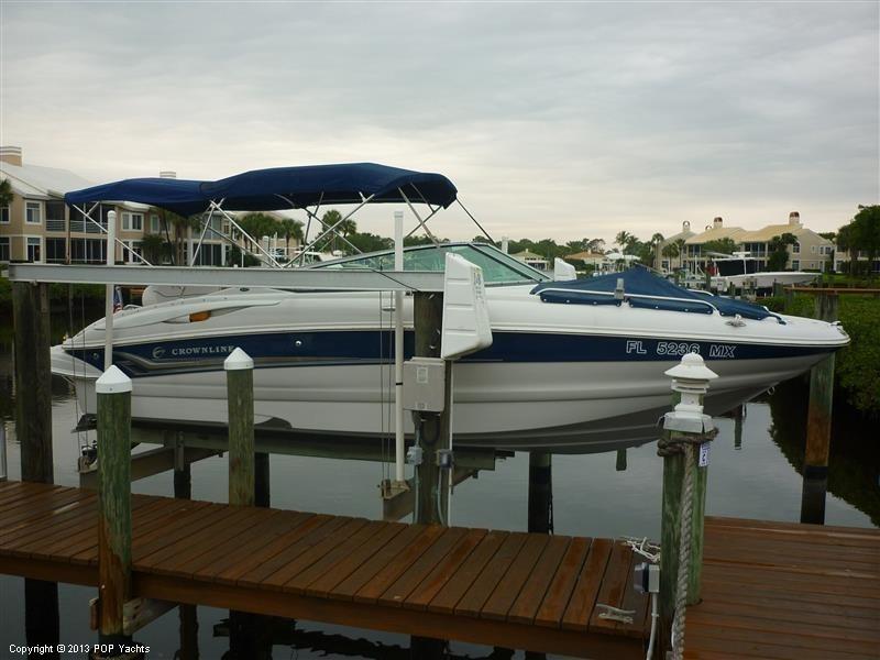 2005 Crownline 240 EX