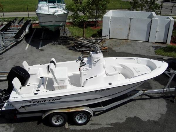 2005 Pro-Line 17 Sport 90 Mercury