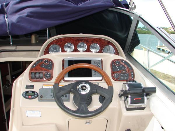 2005 Sea Ray 300 Sundancer