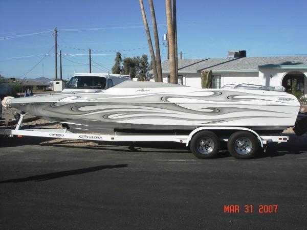 2005 Ultra Boats 24' Stealth