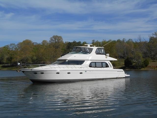 2006 Carver 56 Voyager