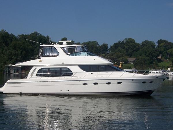 2006 Carver Voyager