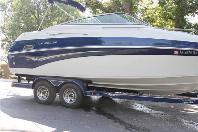 2006 Crownline Cuddy 235 CCR