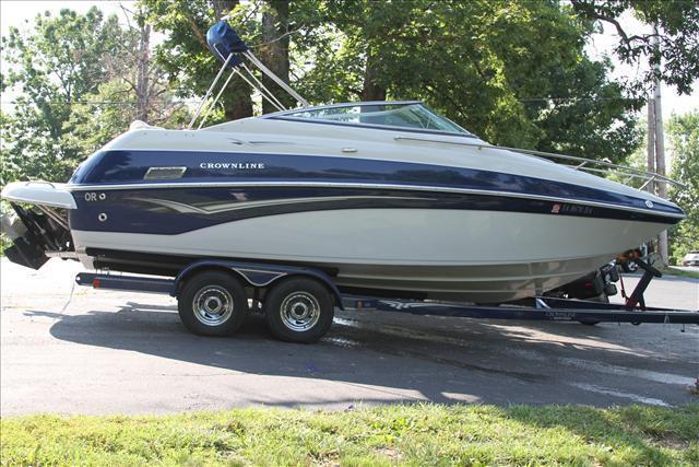 2006 Crownline Cuddy 235 CCR