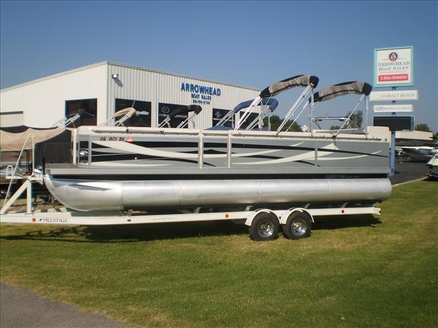 2006 EVOLUTION POWER BOATS Pontoon 26