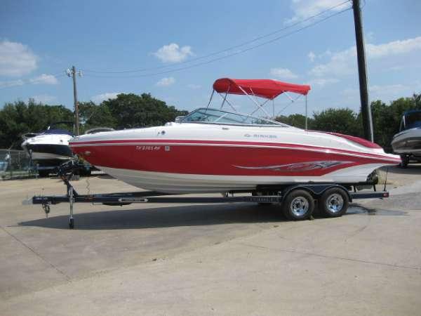 2006 Rinker 246 Captiva Bowrider