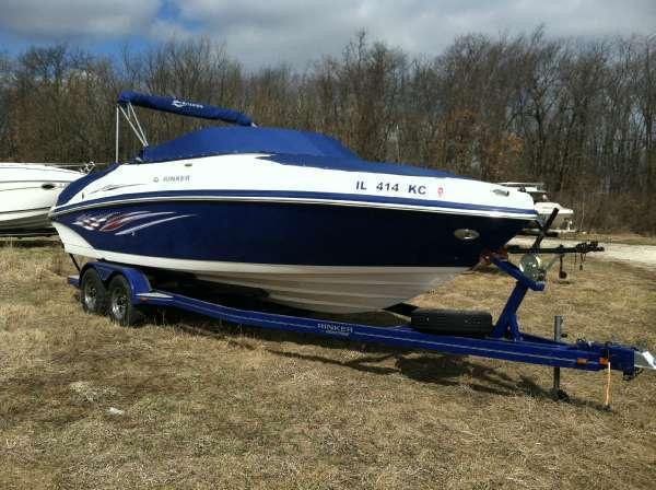 2006 Rinker 246 Captiva Bowrider