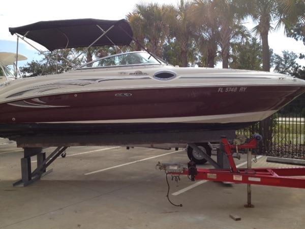 2006 Sea Ray 240 Sundeck