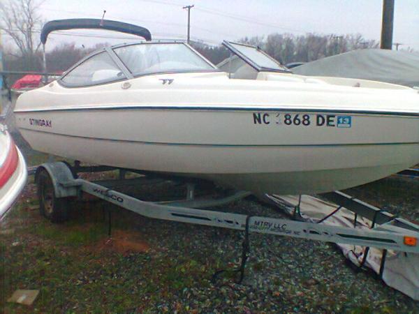 2006 Stingray 180 RX with a 135 HP and boat trailor