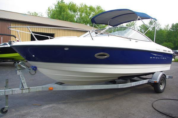 2007 Bayliner 210 Discovery