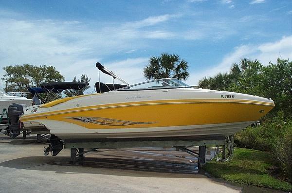 2007 Rinker CAPTIVA 246 BOWRIDER