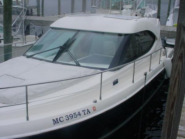 2007 Riviera Yachts 3600 Sport Yacht