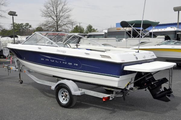 2008 Bayliner Discovery 195