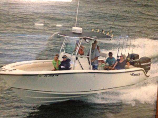 2008 Mako 264 Center Console